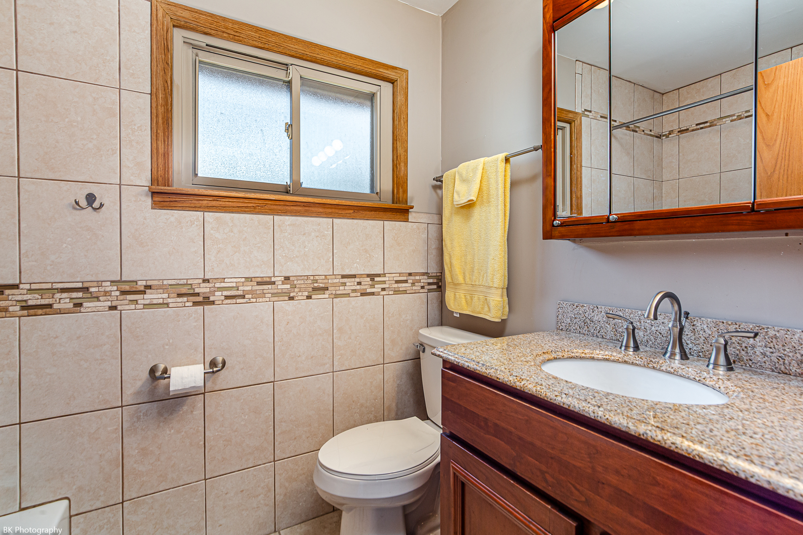 7049 W 91 Street, Bridgeview, IL 60455
