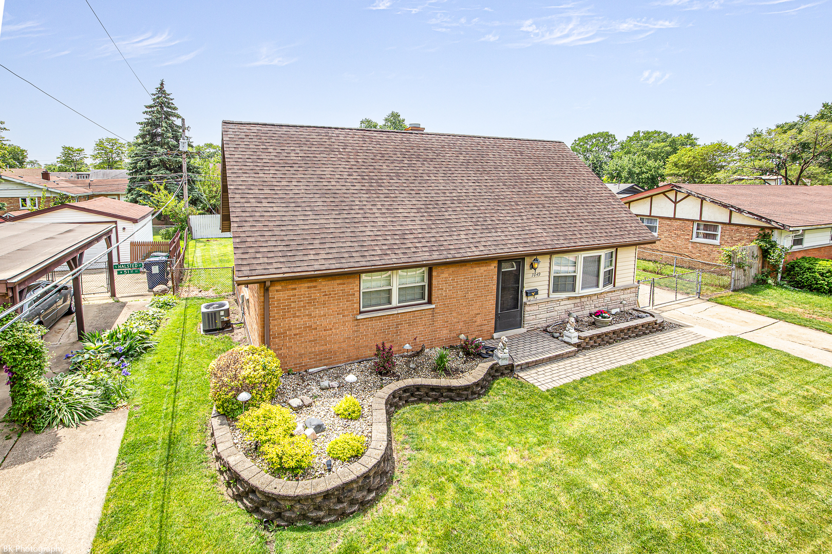 7049 W 91 Street, Bridgeview, IL 60455