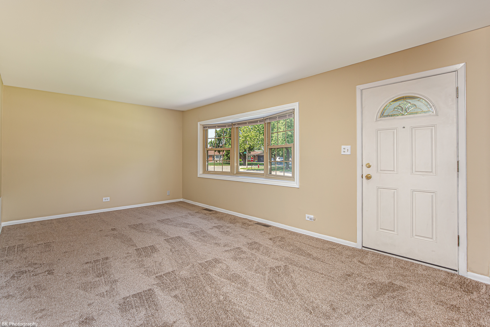7049 W 91 Street, Bridgeview, IL 60455