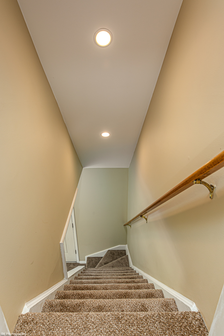 7049 W 91 Street, Bridgeview, IL 60455