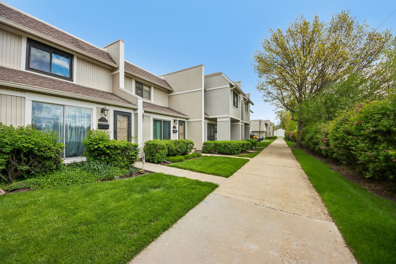 537 Pheasant Court, Grayslake, IL 60030