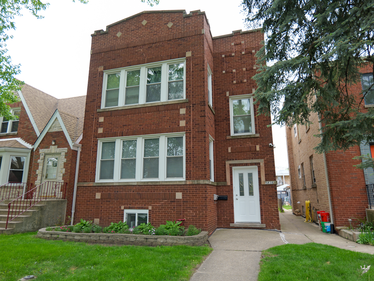 5838 N MULLIGAN Avenue, Chicago, IL 60646