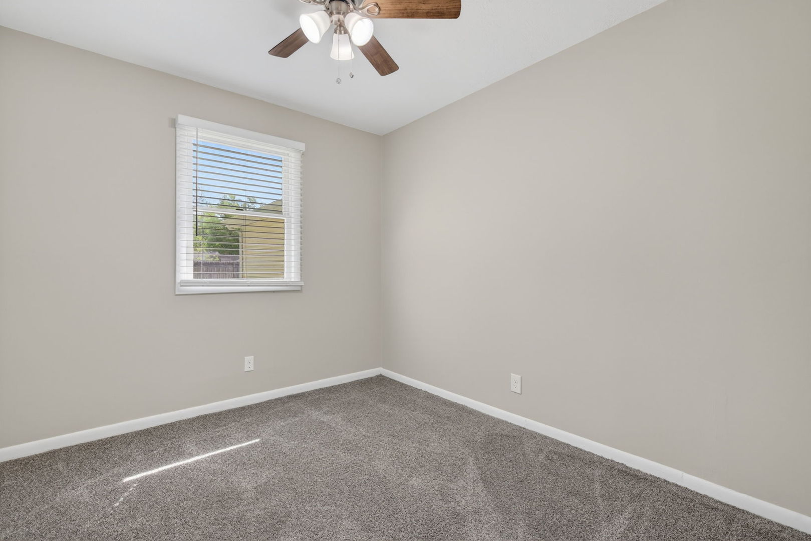 2559 Garden Court, Joliet, IL 60435