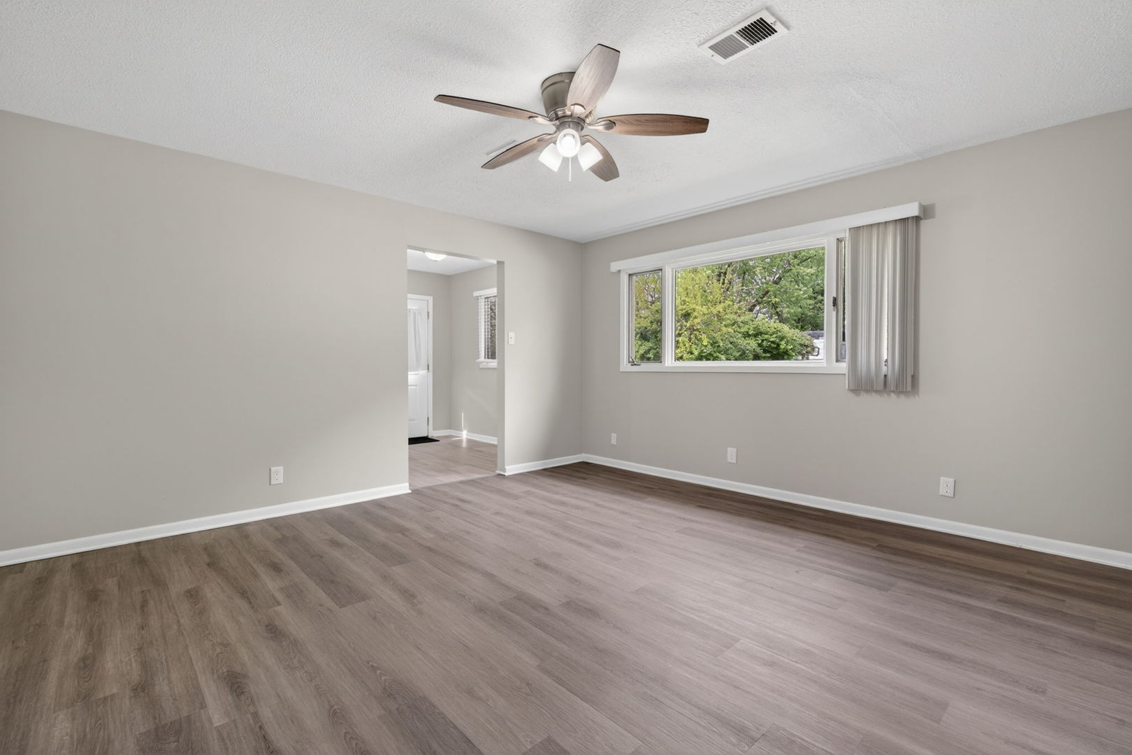 2559 Garden Court, Joliet, IL 60435