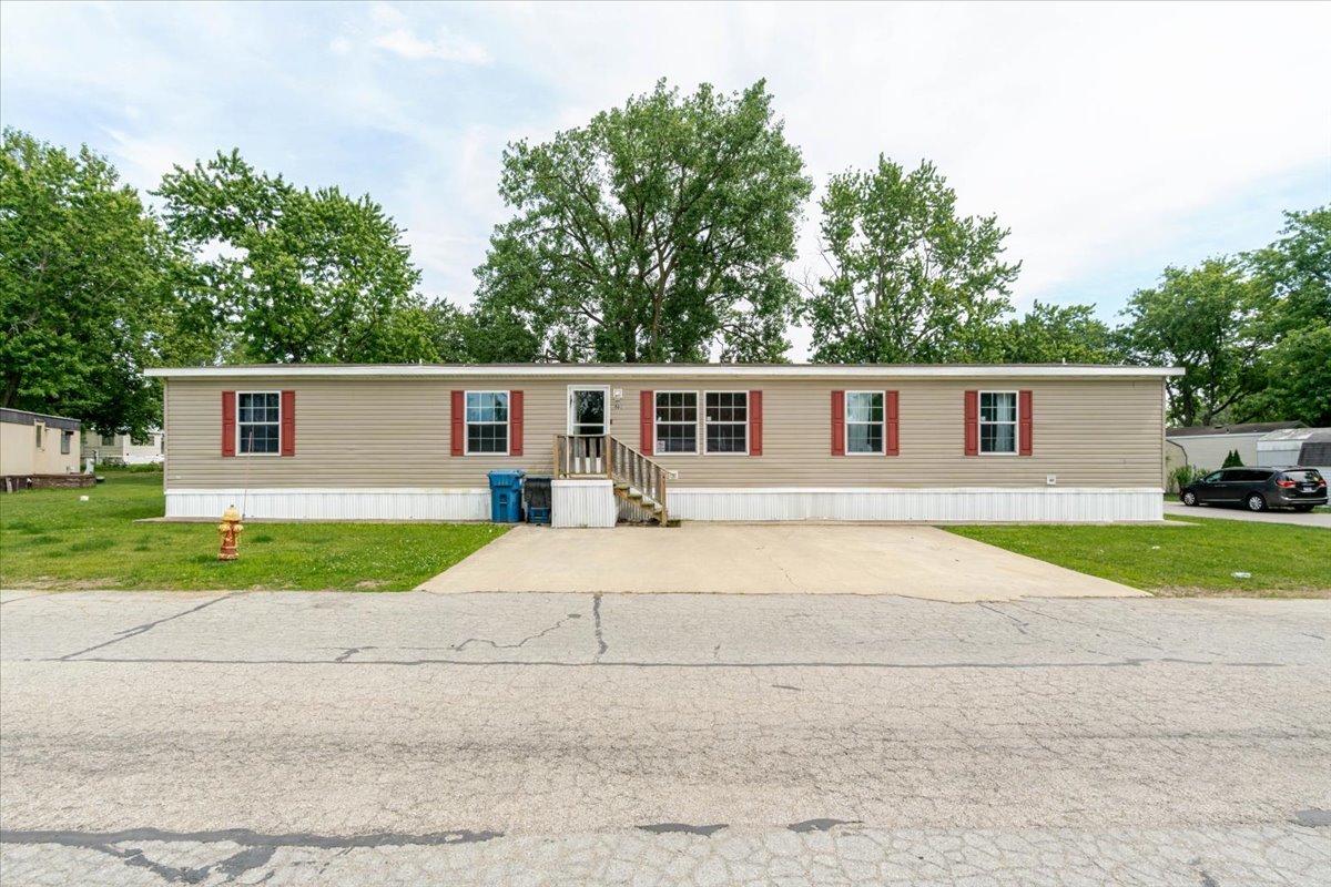 861 4th Street, Normal, IL 61761