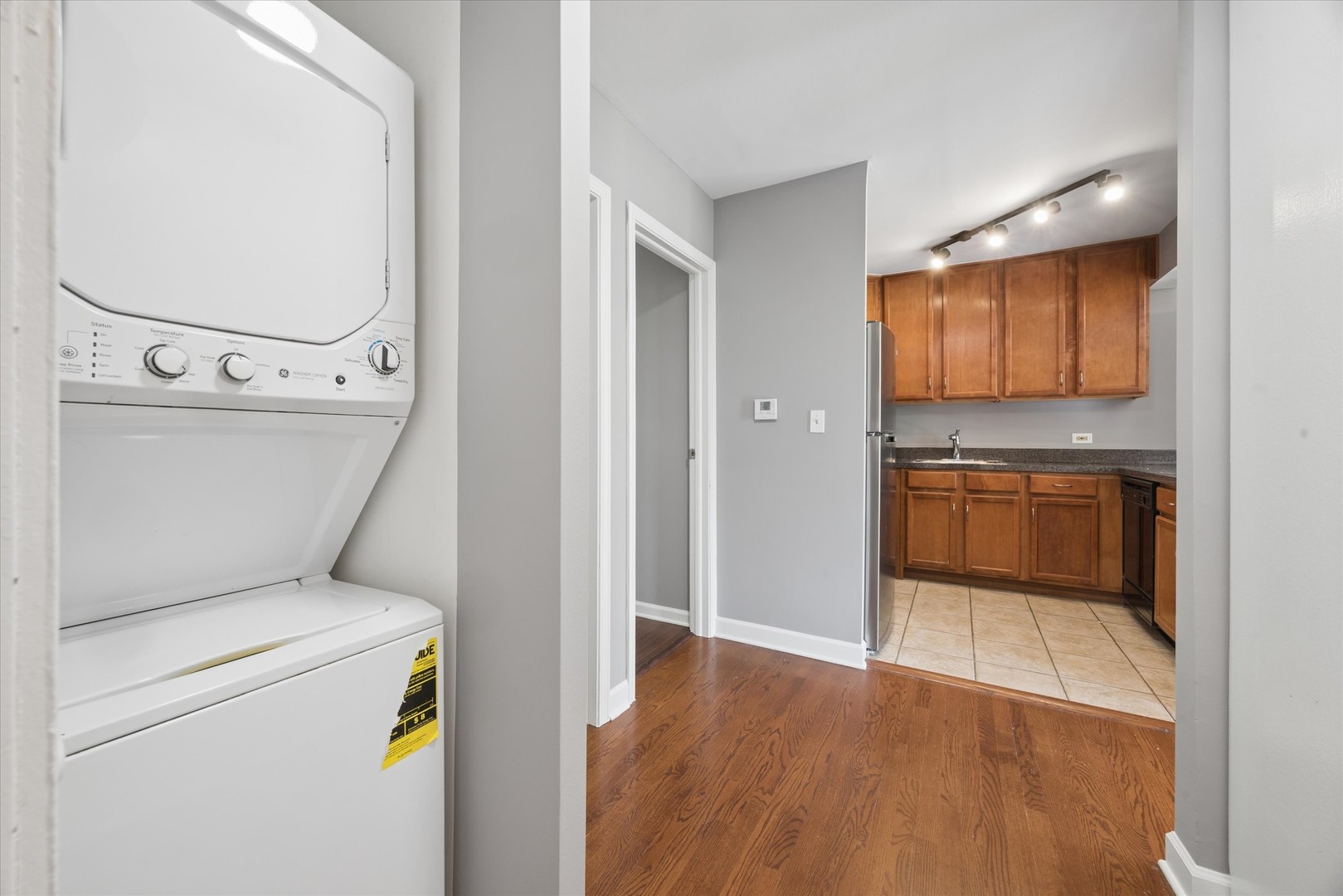 5852 Forest View Road #F, Lisle, IL 60532