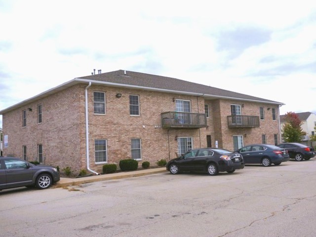 555 Strack Street #104, Cortland, IL 60112