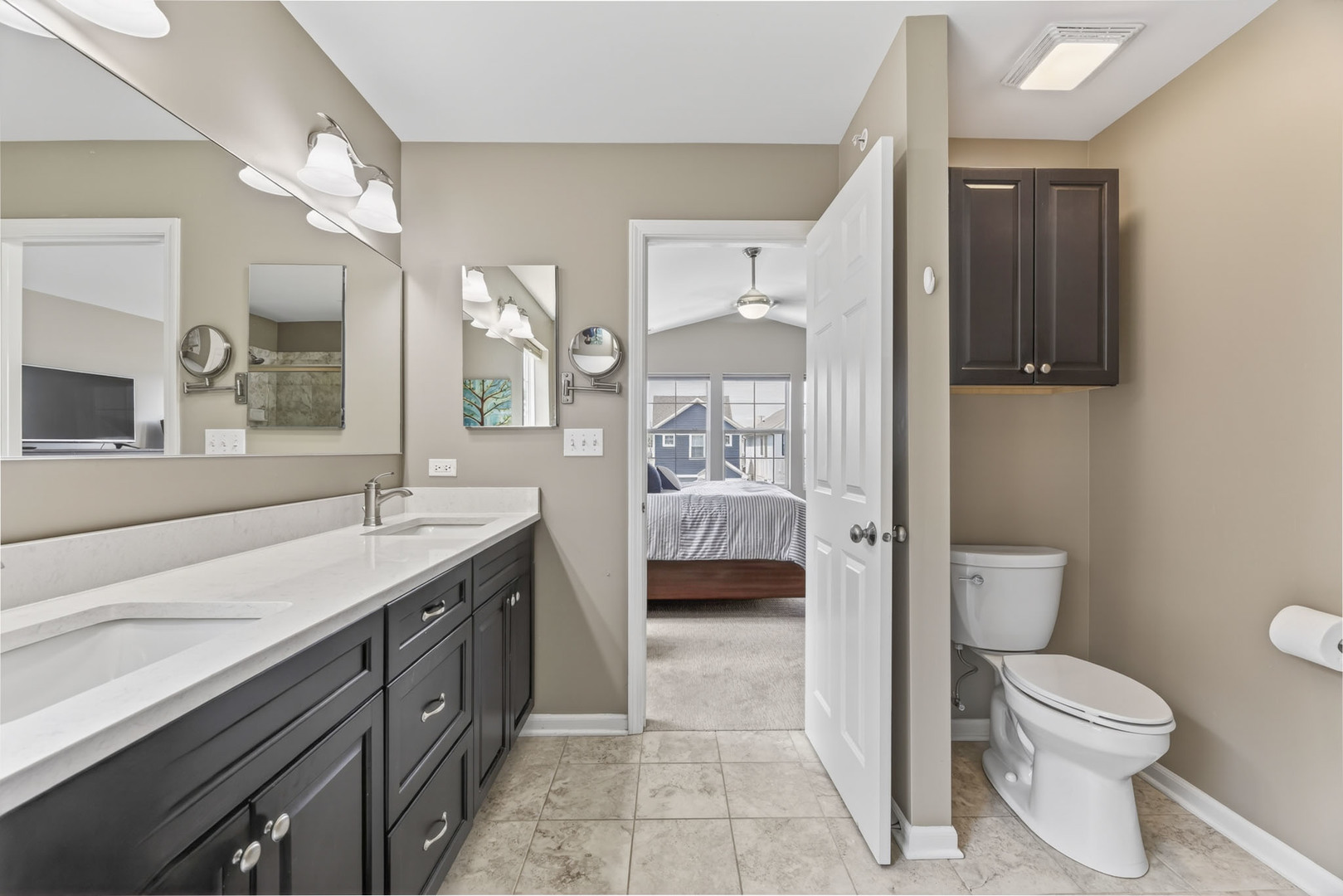 32 N Lincoln Lane, Arlington Heights, IL 60004