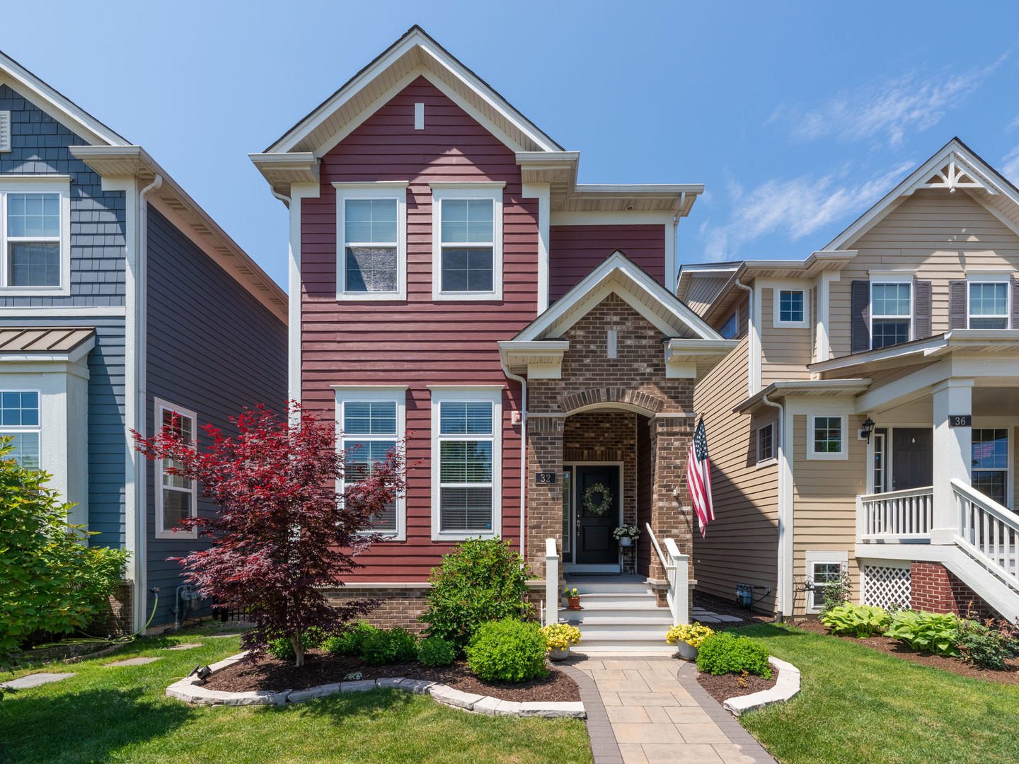 32 N Lincoln Lane, Arlington Heights, IL 60004