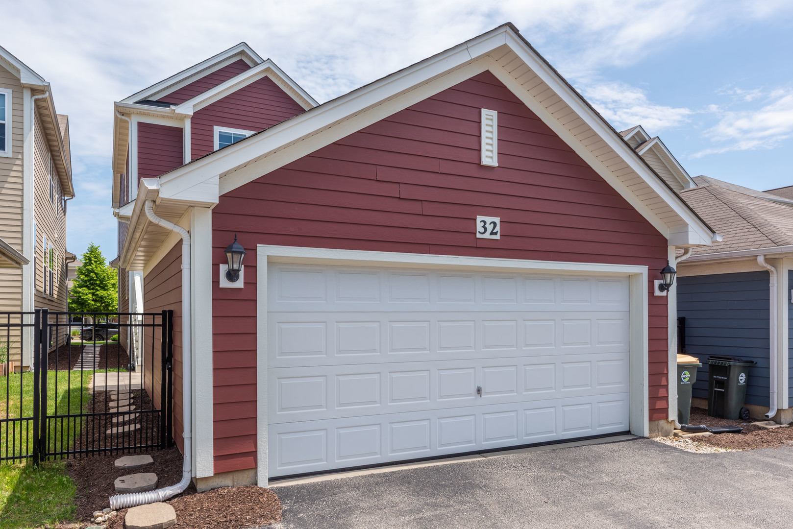 32 N Lincoln Lane, Arlington Heights, IL 60004