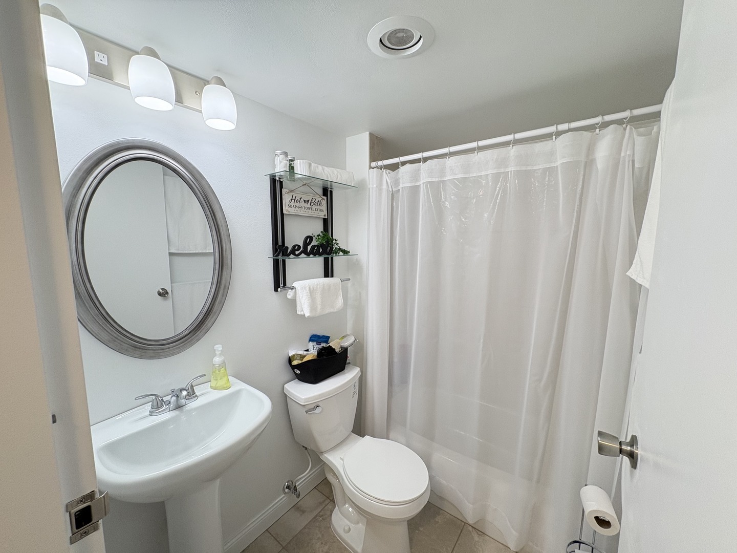 255 S West Avenue #403, Elmhurst, IL 60126