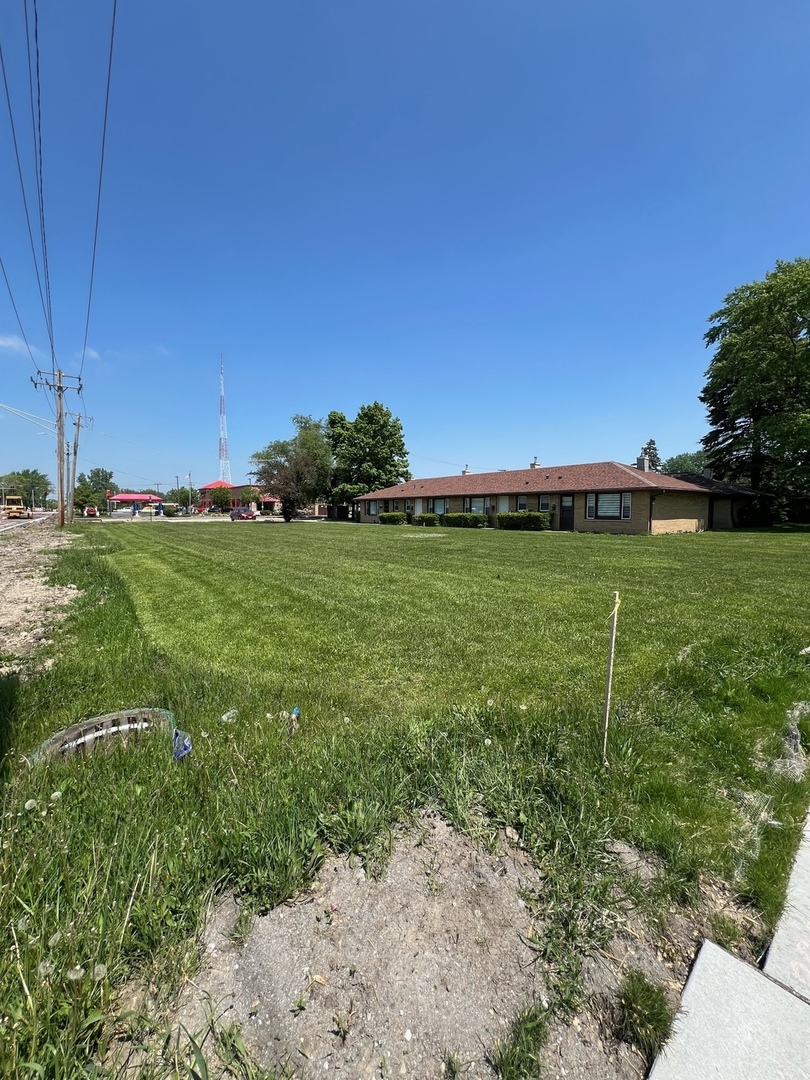 3298 7th Street, Park City, IL 60085