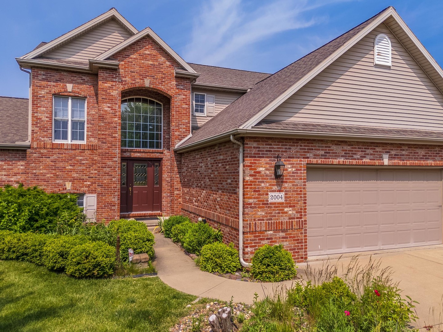 2004 Withers Lane, Bloomington, IL 61704