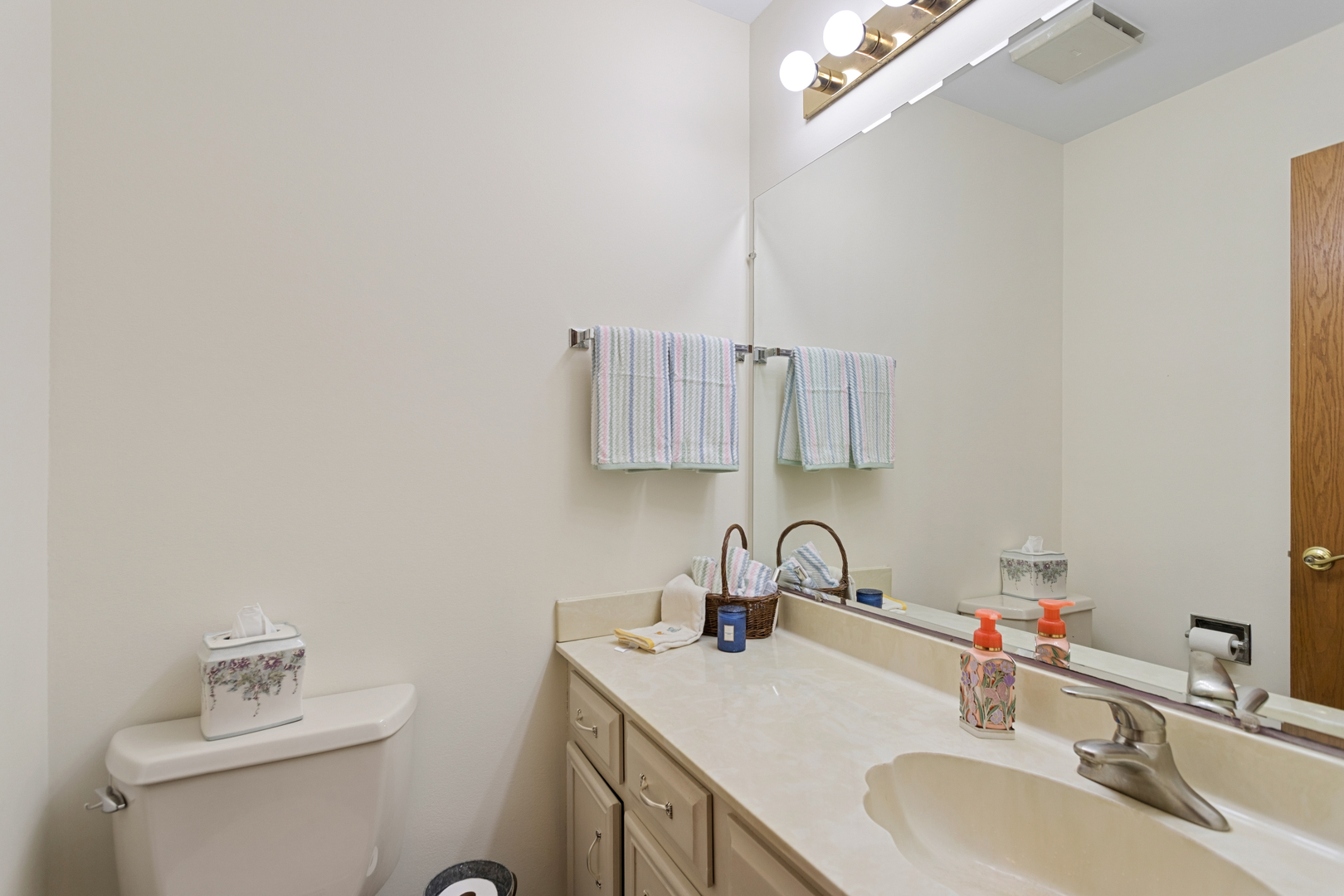 13829 S Teakwood Drive, Homer Glen, IL 60491
