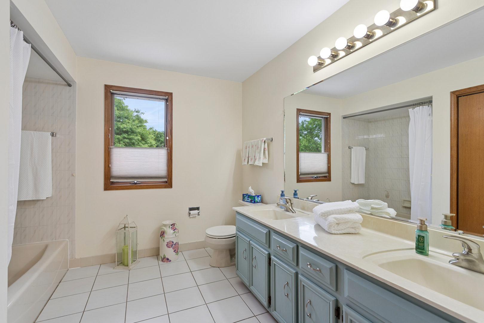 13829 S Teakwood Drive, Homer Glen, IL 60491