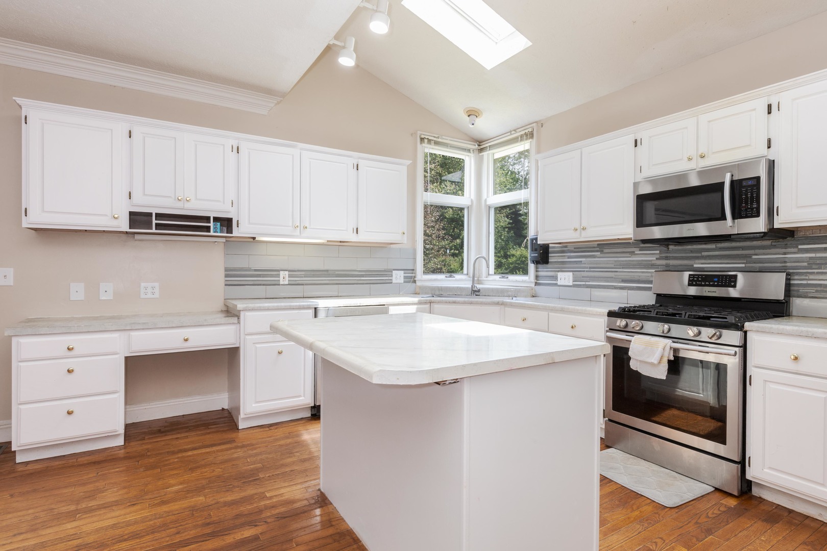 1102 Tanger Cc Court, Normal, IL 61761
