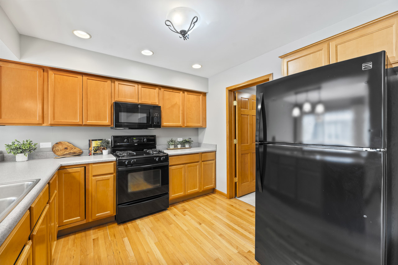 2822 Granite Court, Crystal Lake, IL 60012