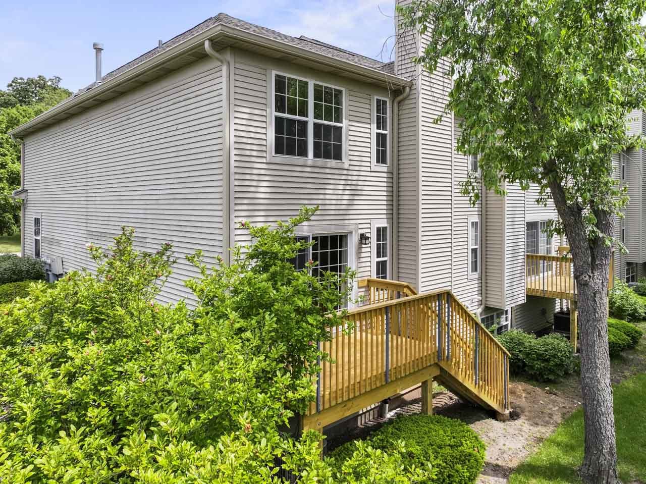 2822 Granite Court, Crystal Lake, IL 60012