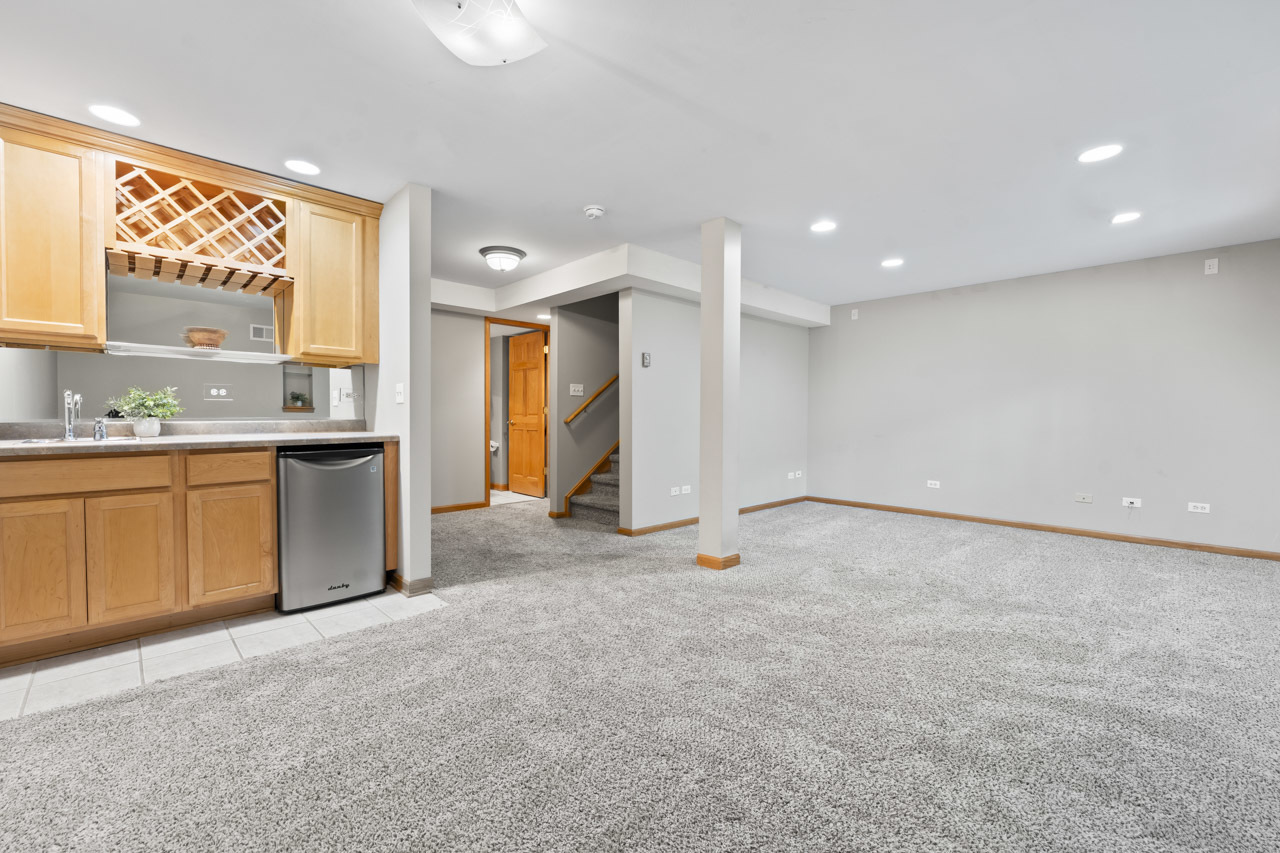 2822 Granite Court, Crystal Lake, IL 60012