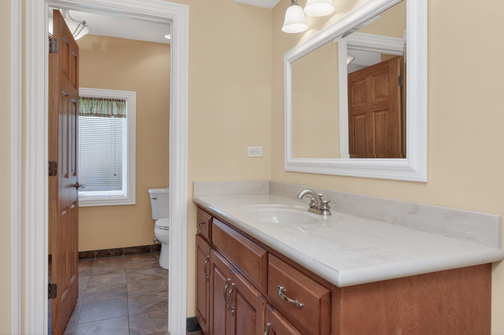 715 Marston Avenue, Glen Ellyn, IL 60137