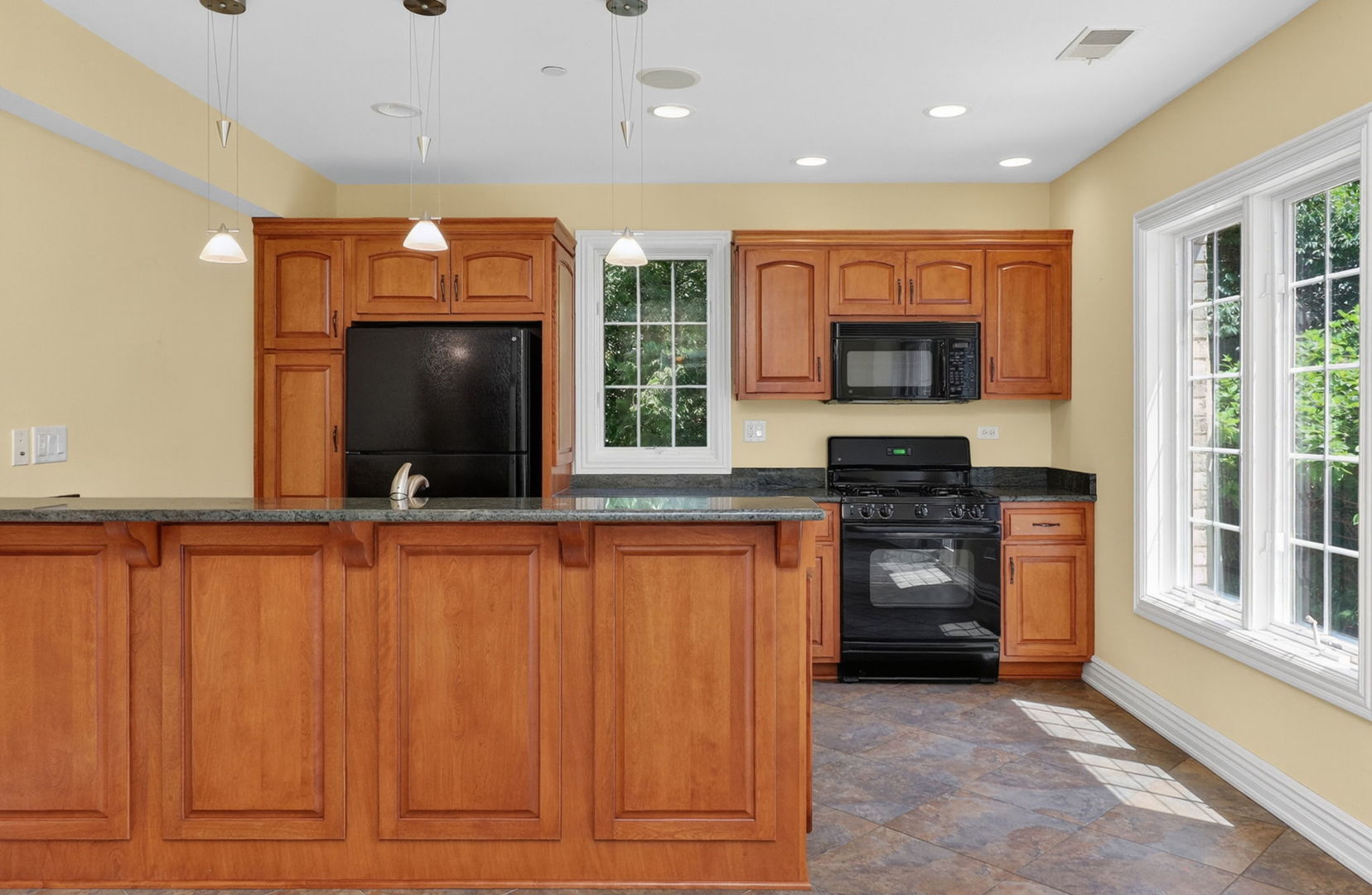 715 Marston Avenue, Glen Ellyn, IL 60137