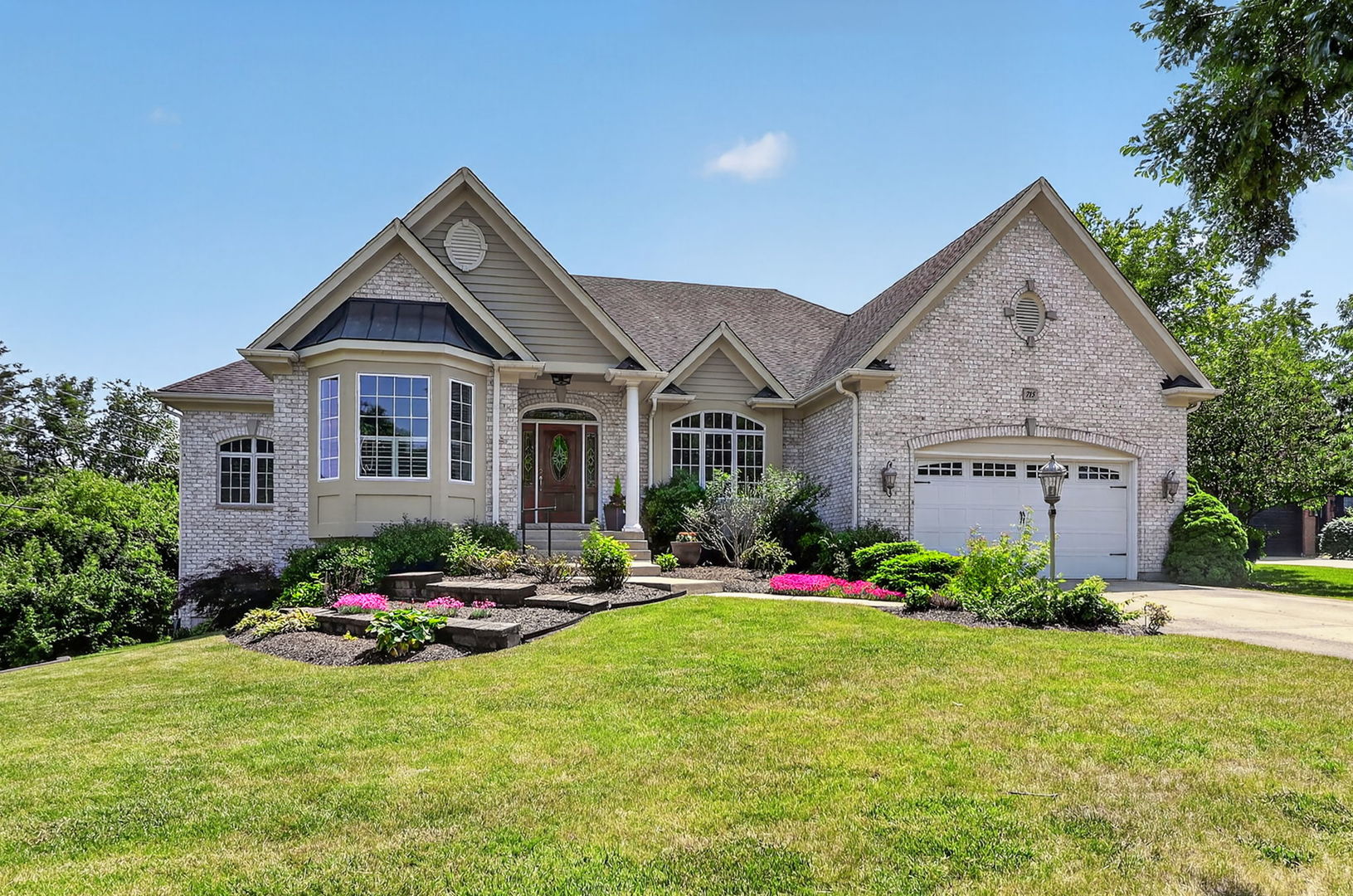715 Marston Avenue, Glen Ellyn, IL 60137