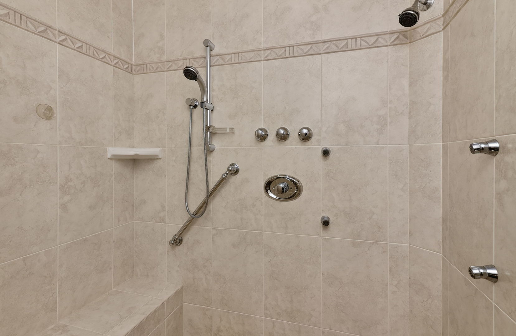 715 Marston Avenue, Glen Ellyn, IL 60137