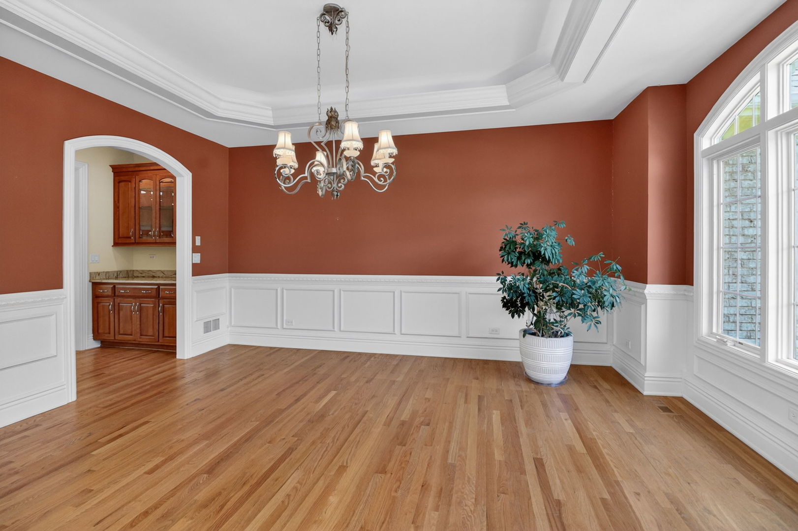 715 Marston Avenue, Glen Ellyn, IL 60137