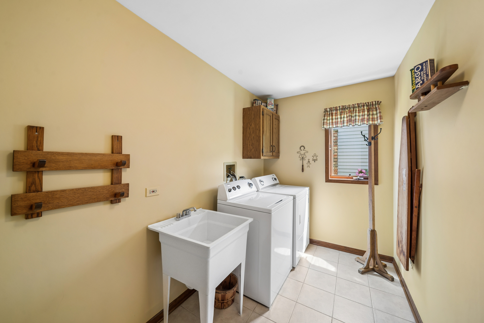 5S435 Arlington Avenue, Naperville, IL 60540