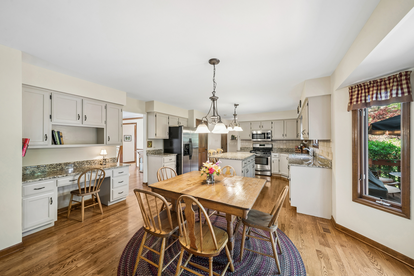5S435 Arlington Avenue, Naperville, IL 60540