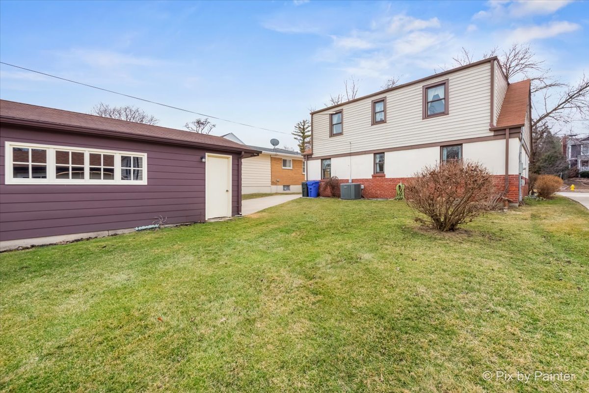 361 Bryant Avenue, Glen Ellyn, IL 60137