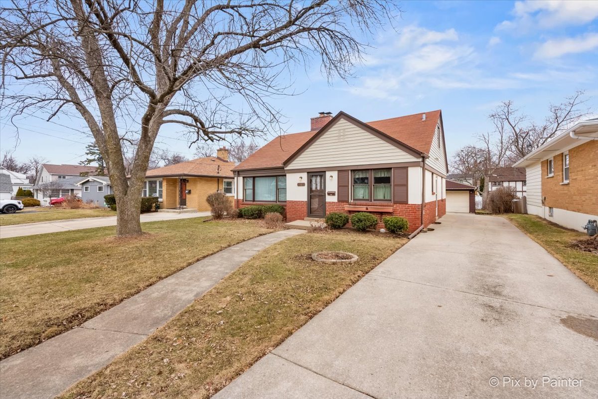 361 Bryant Avenue, Glen Ellyn, IL 60137