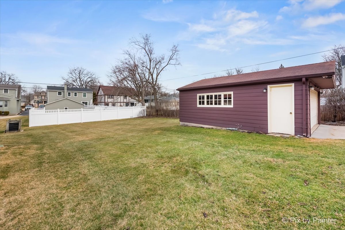 361 Bryant Avenue, Glen Ellyn, IL 60137