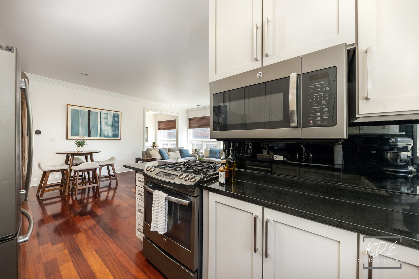 700 W Grand Avenue #3E, Chicago, IL 60654