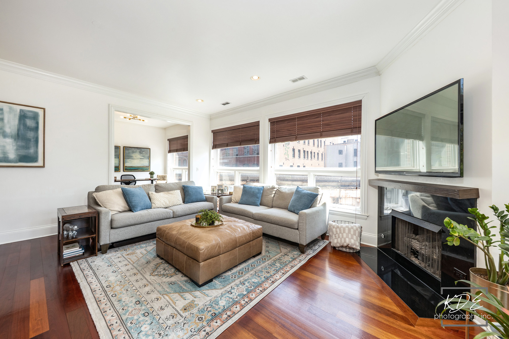 700 W Grand Avenue #3E, Chicago, IL 60654