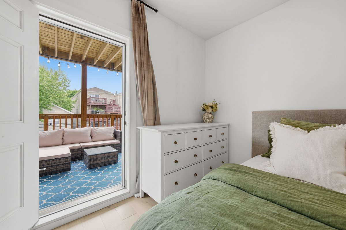 1333 N Bosworth Avenue #2, Chicago, IL 60642