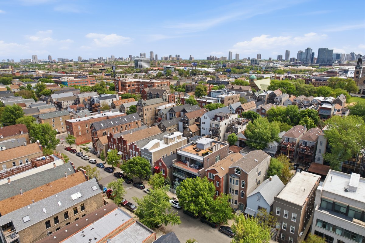 1333 N Bosworth Avenue #2, Chicago, IL 60642