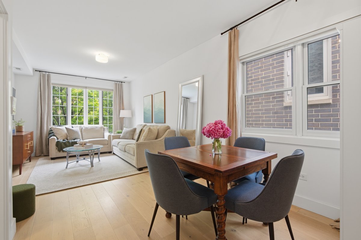 1333 N Bosworth Avenue #2, Chicago, IL 60642