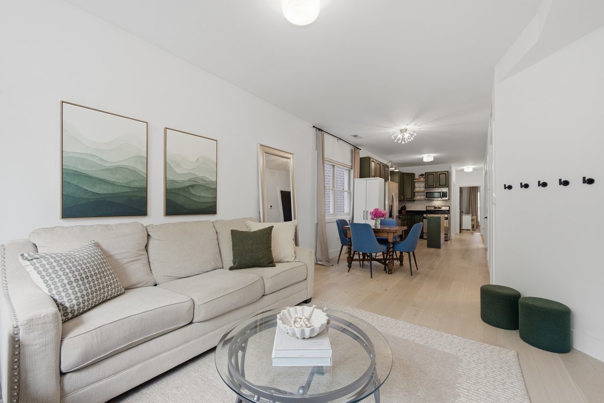1333 N Bosworth Avenue #2, Chicago, IL 60642