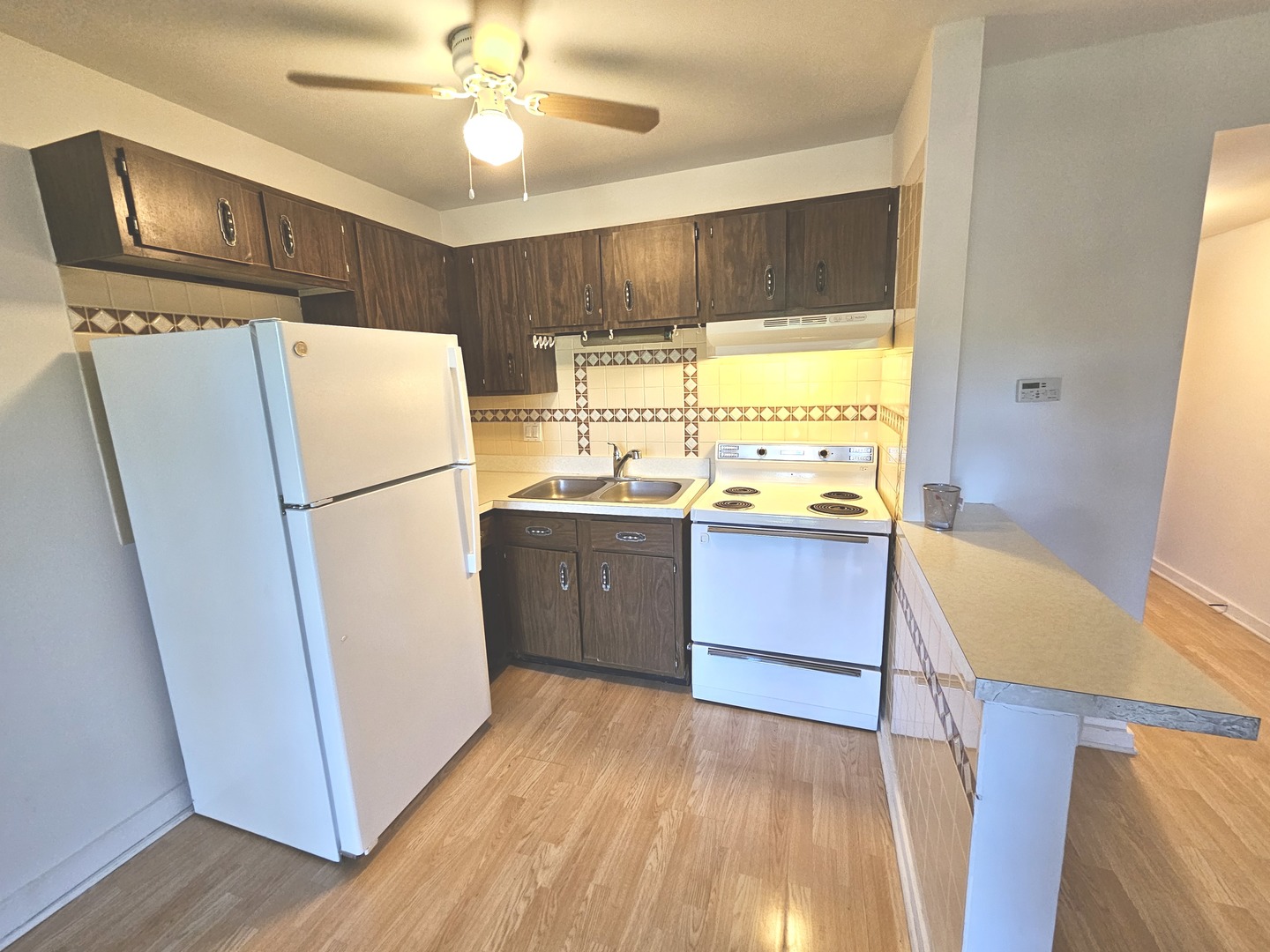 49 Oak Hill Colony Street #7, Fox Lake, IL 60020