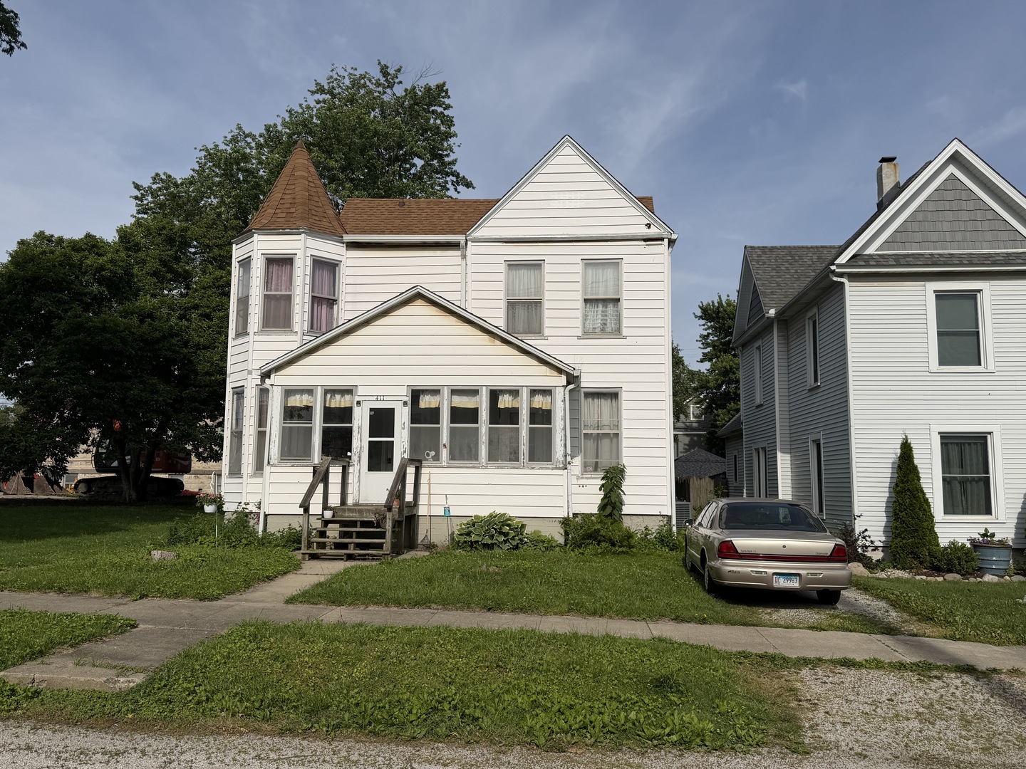 411 N Monroe Street, Clinton, IL 61727