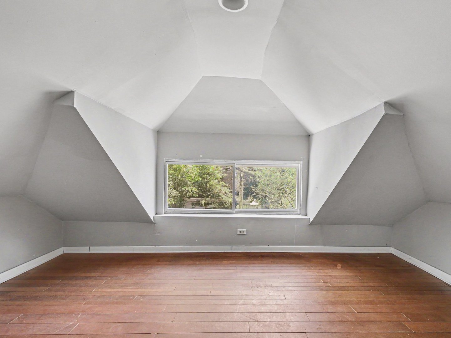 11949 S Lafayette Avenue, Chicago, IL 60628