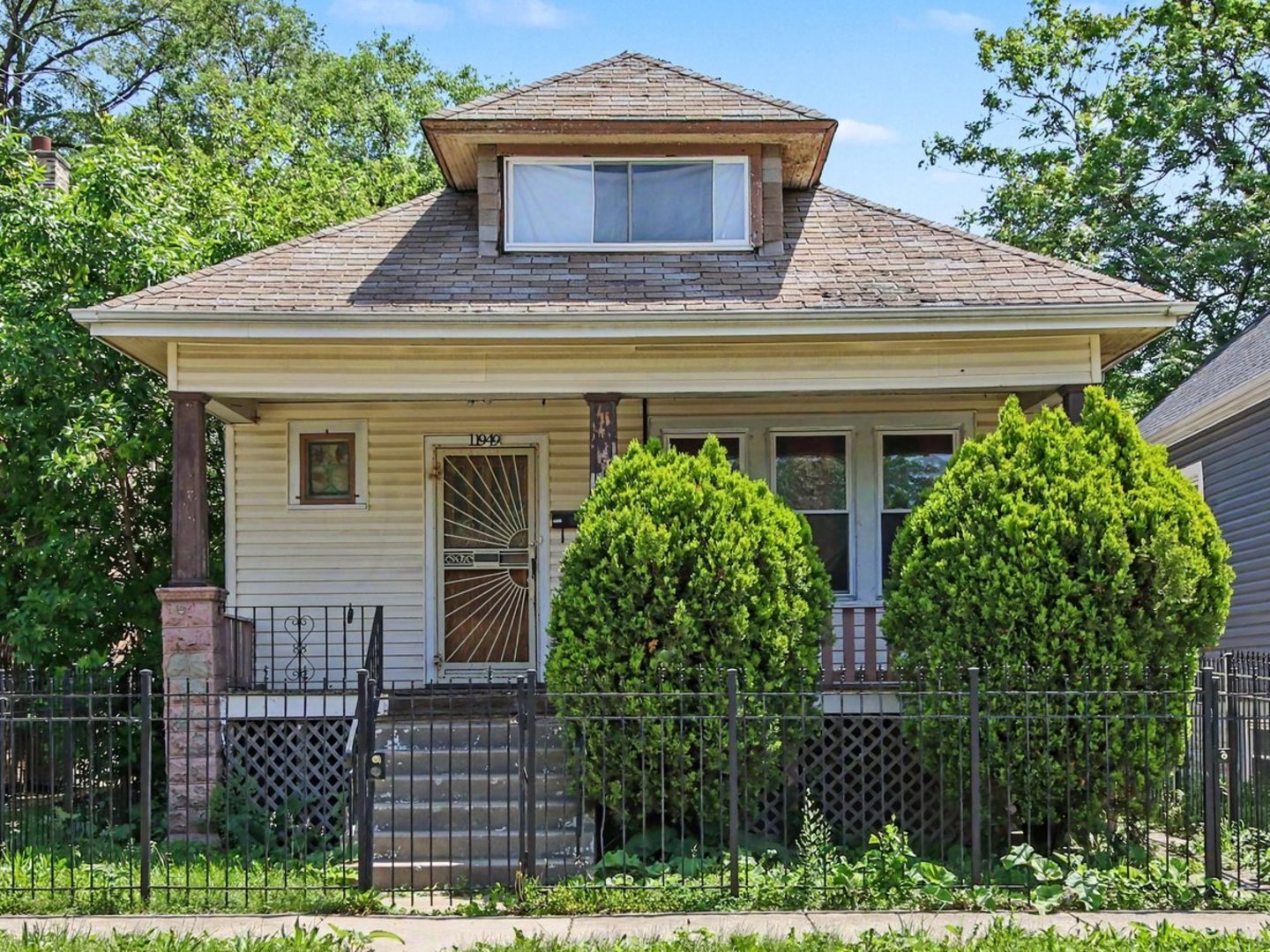11949 S Lafayette Avenue, Chicago, IL 60628