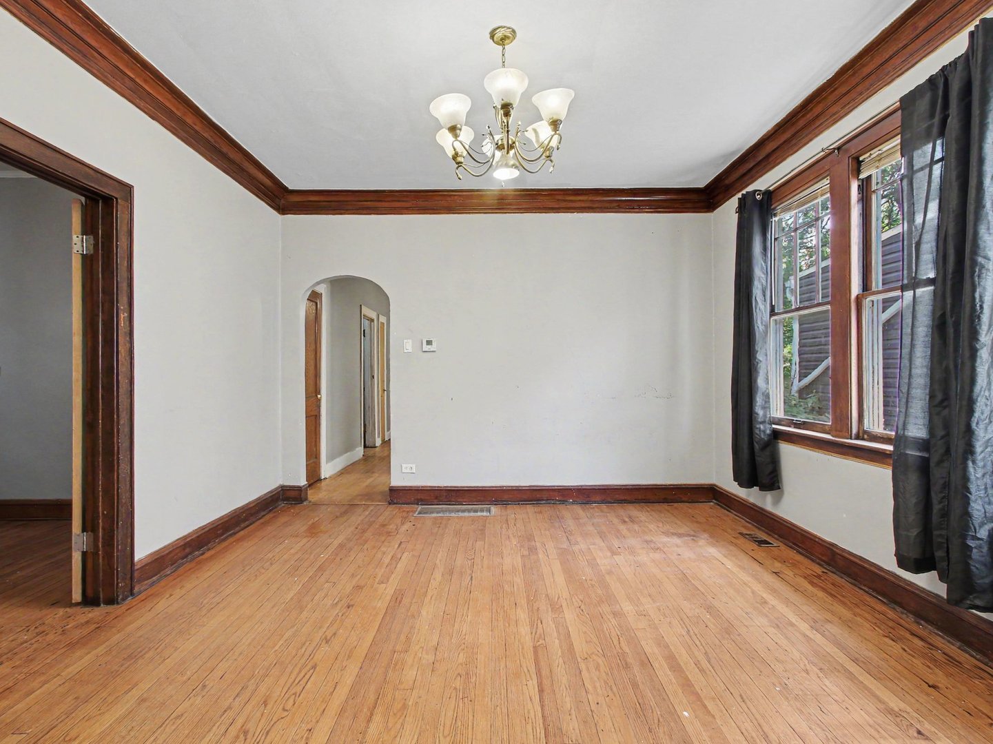 11949 S Lafayette Avenue, Chicago, IL 60628