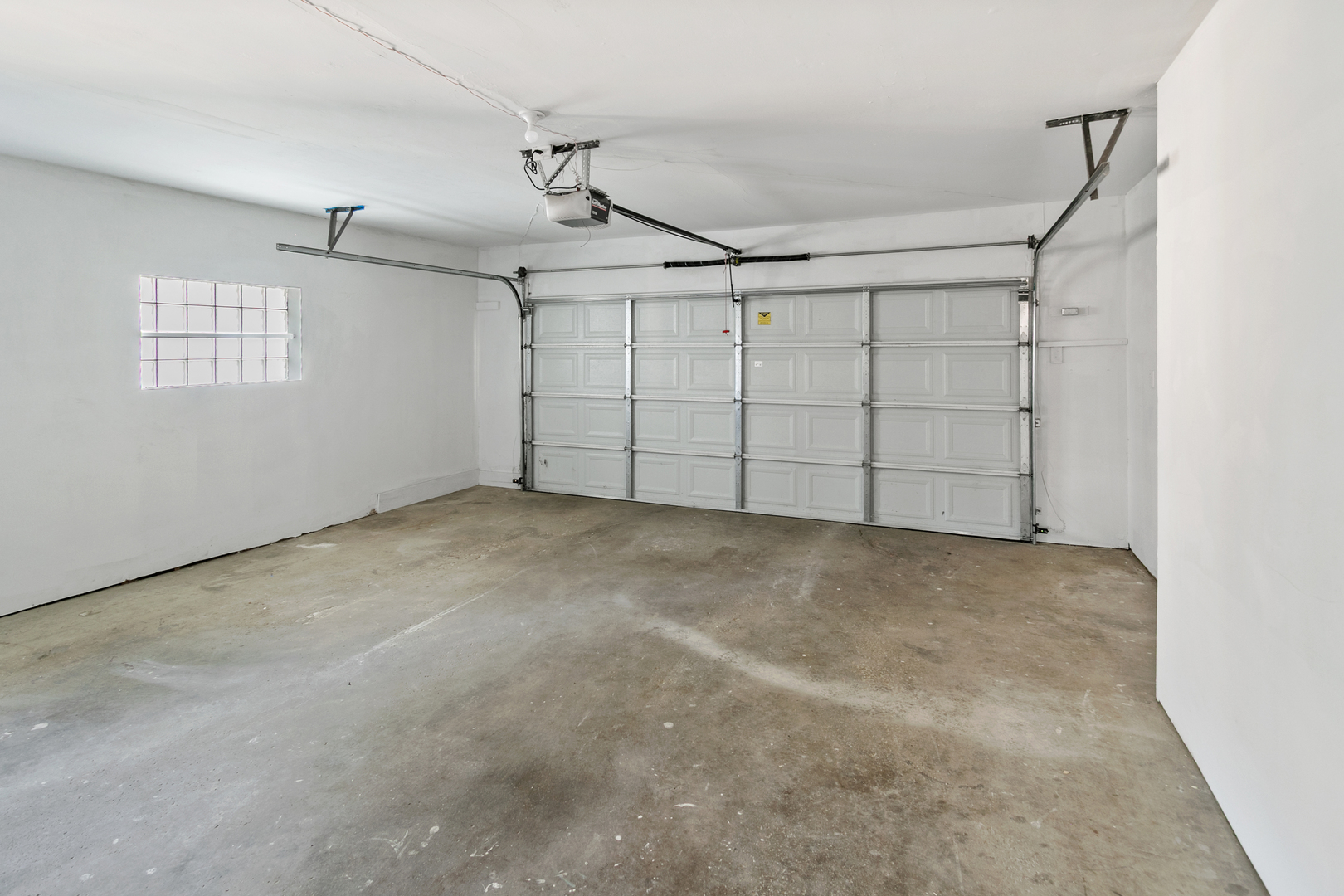 936 E 170th Street, South Holland, IL 60473
