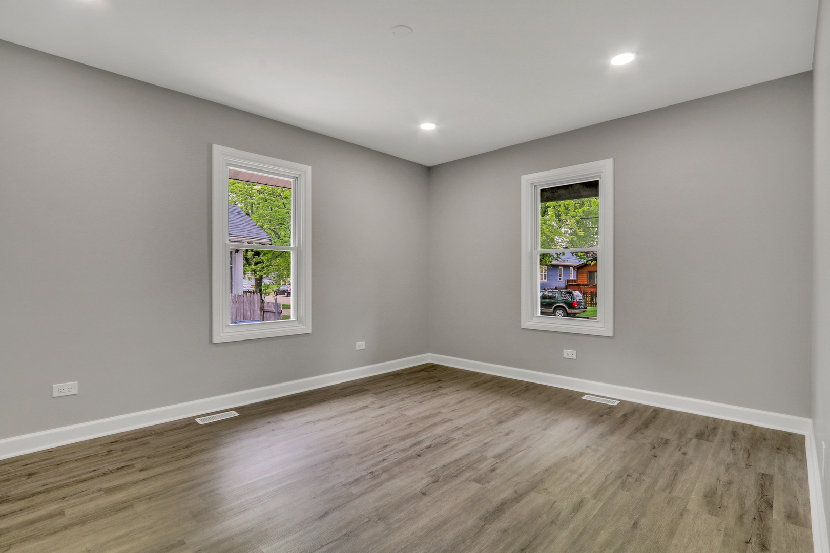 127 N Victory Street, Waukegan, IL 60085