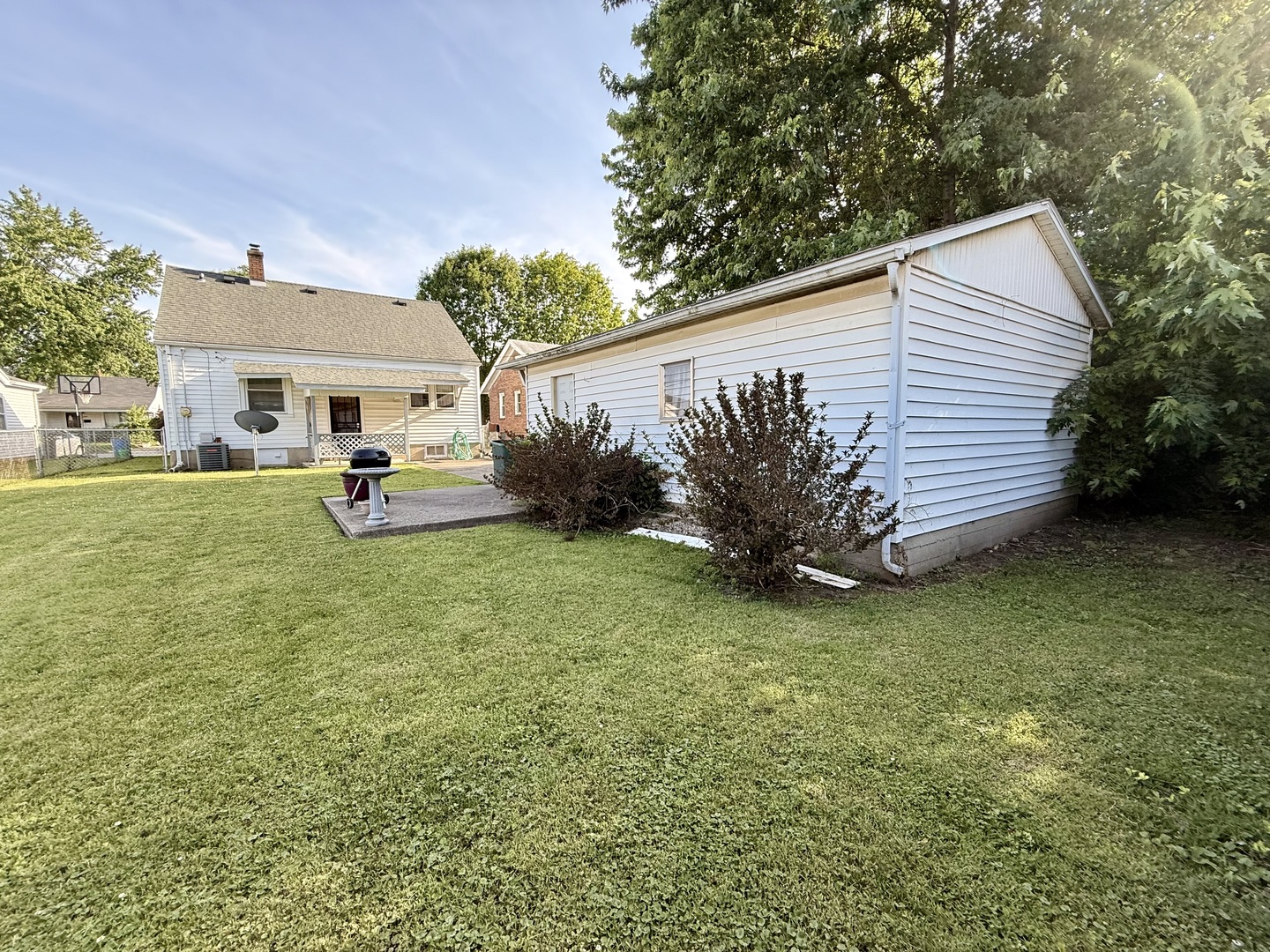 244 E Pierson Avenue, Decatur, IL 62526
