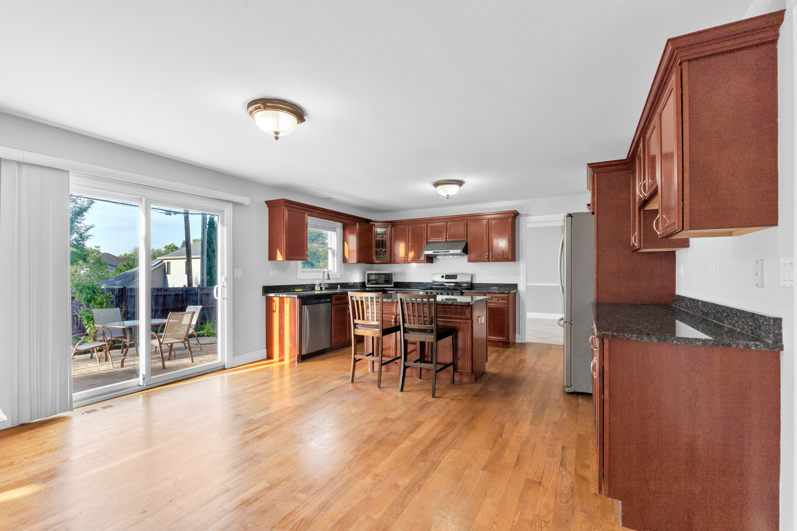 270 E Armitage Avenue, Addison, IL 60101
