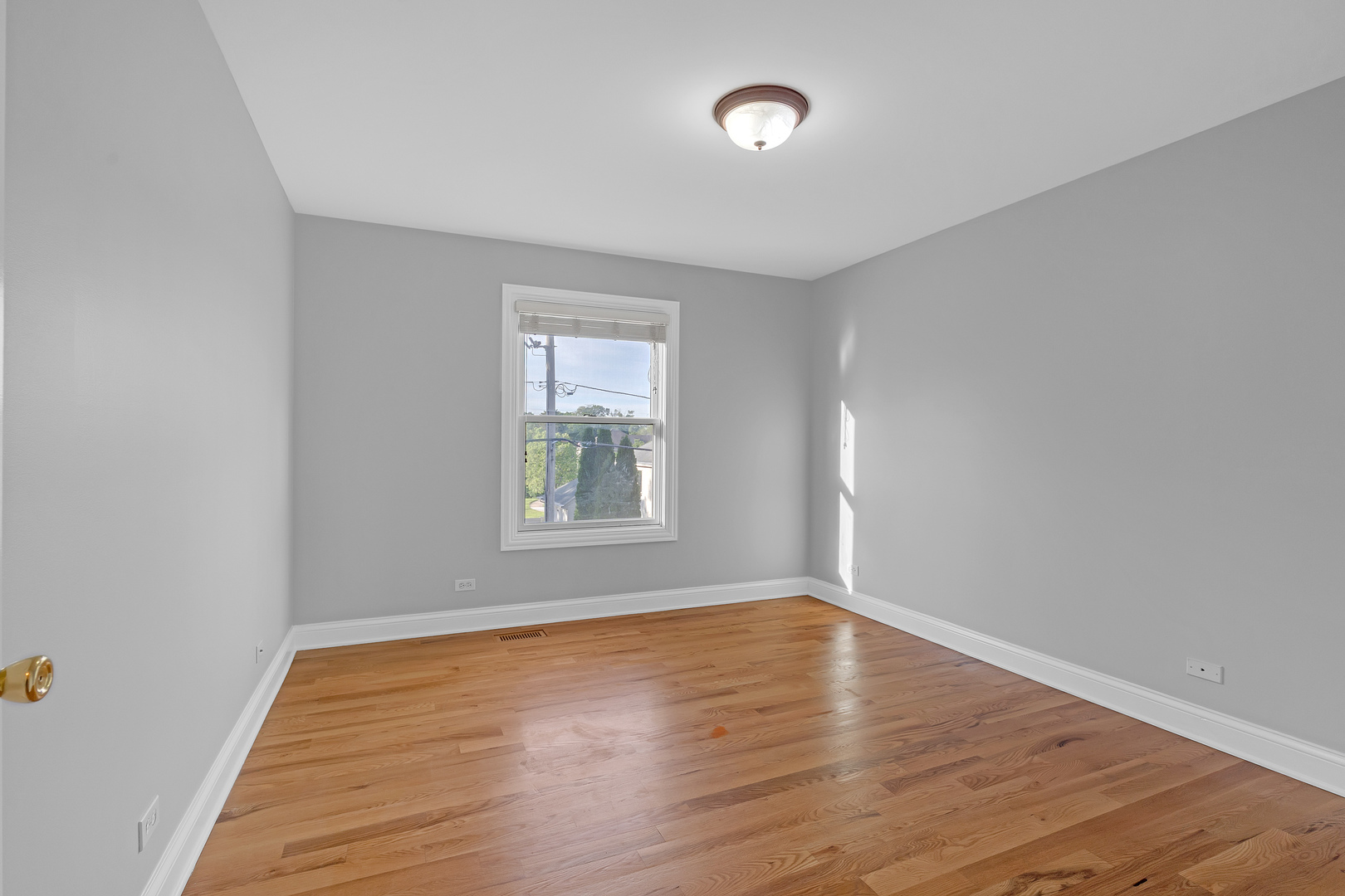 270 E Armitage Avenue, Addison, IL 60101