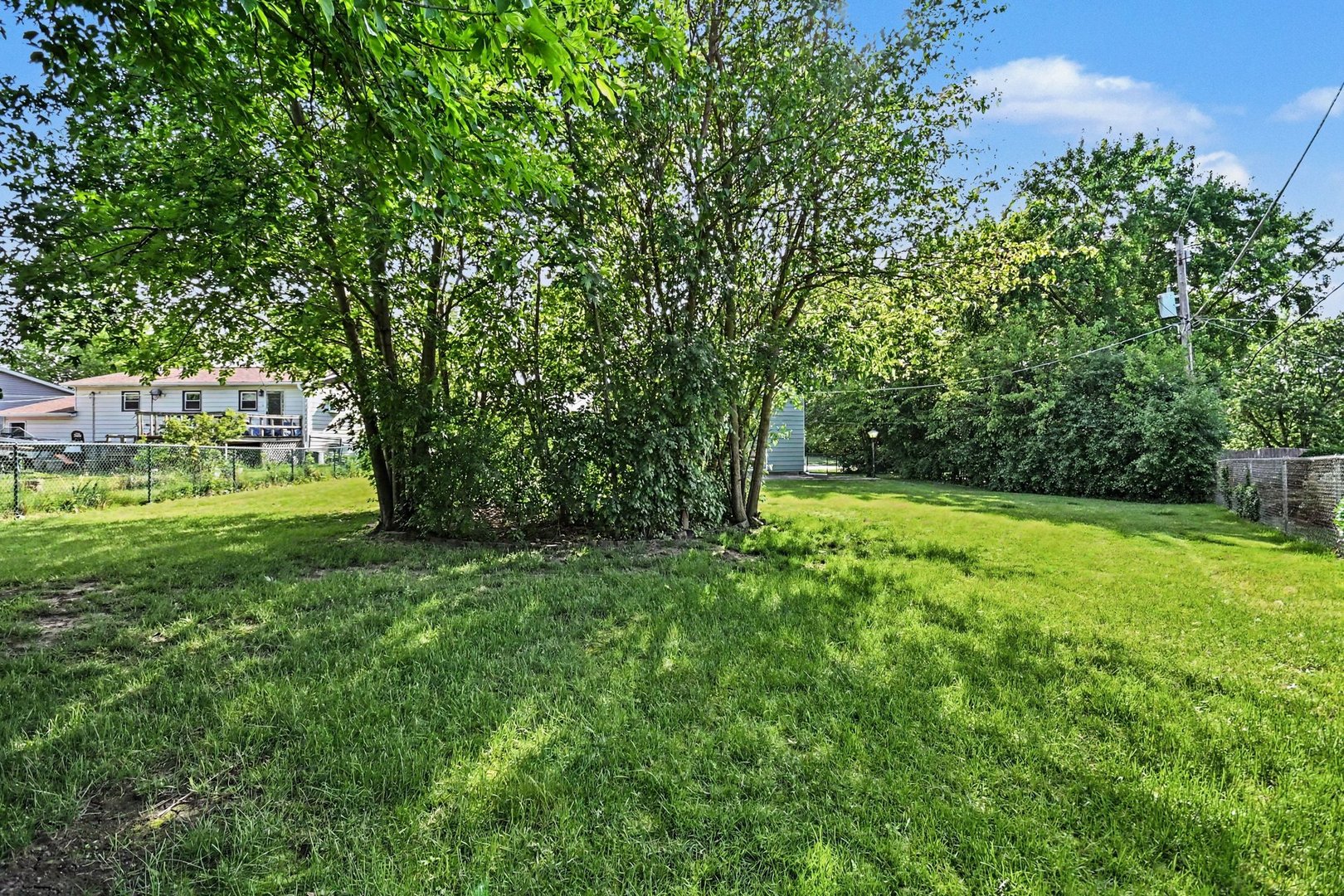 15405 James Drive, Oak Forest, IL 60452
